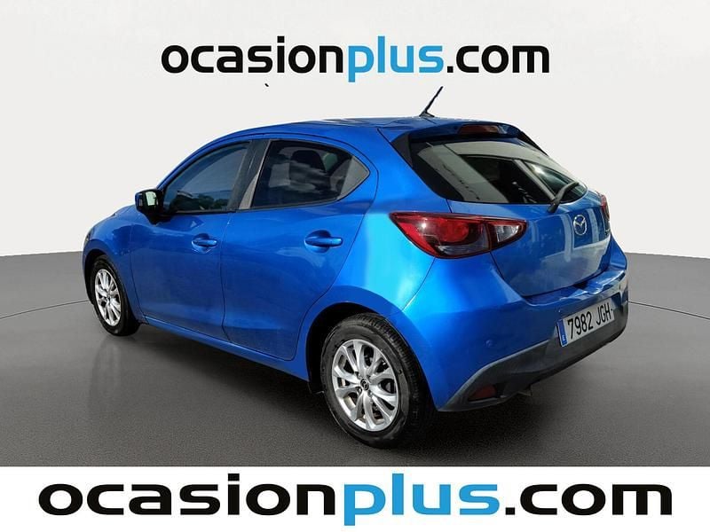 Käytetty Mazda 2 Style+ 90 HP (66 kW) 2015 Sininen Viistoperä