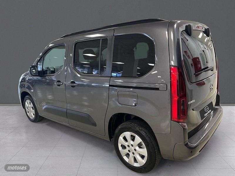 Usado Opel Combo Business Edition 102 CV (75 kW) 2023 Gris Monovolumen
