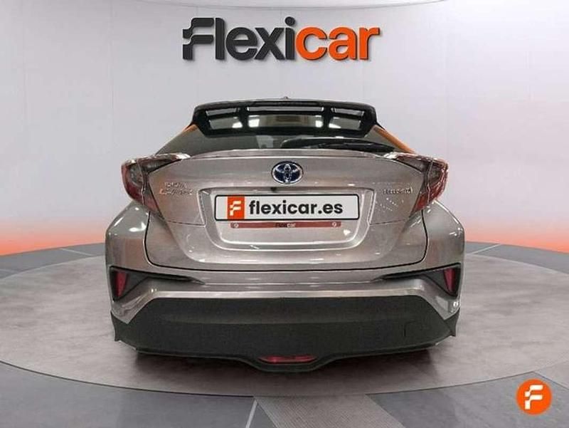 Usado Toyota C-HR Advance 122 CV (89 kW) 2018 Gris SUV