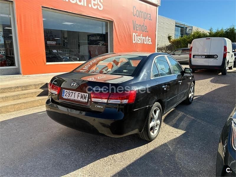 Usado Hyundai Sonata Comfort 140 CV (102 kW) 2007 Negro Berlina