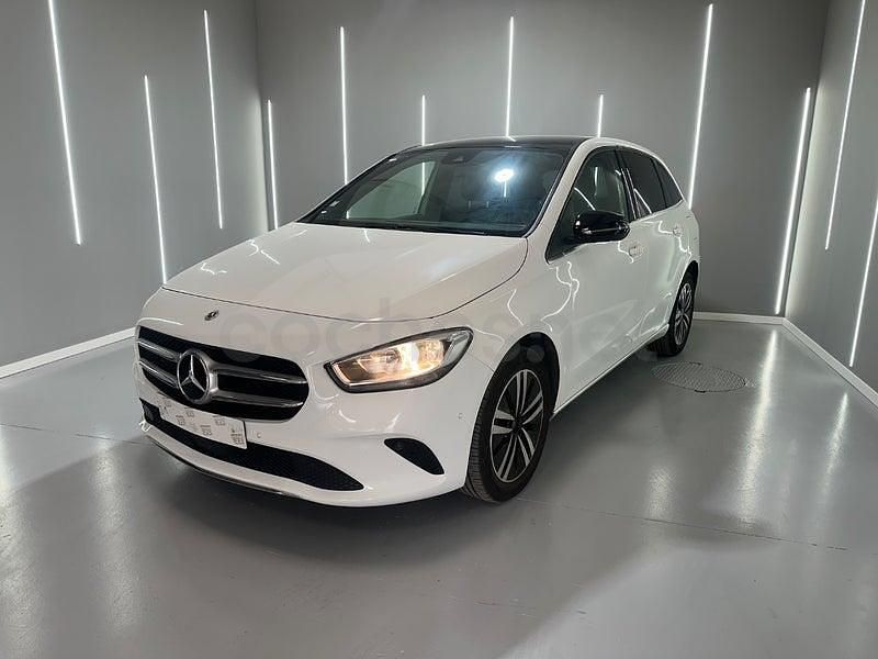 Usado Mercedes B200 150 CV (110 kW) 2021 Blanco Monovolumen