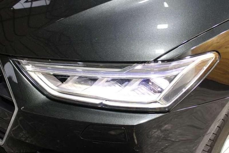 Usado Audi A7 Ambiente 299 CV (219 kW) 2020 Gris / plata Berlina