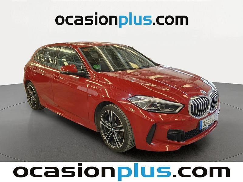 Usado BMW 118 150 HP (110 kW) 2021 Vermelho Citadino