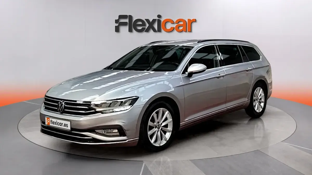 Usado VW Passat Executive 150 CV (110 kW) 2021 Gris Familiar