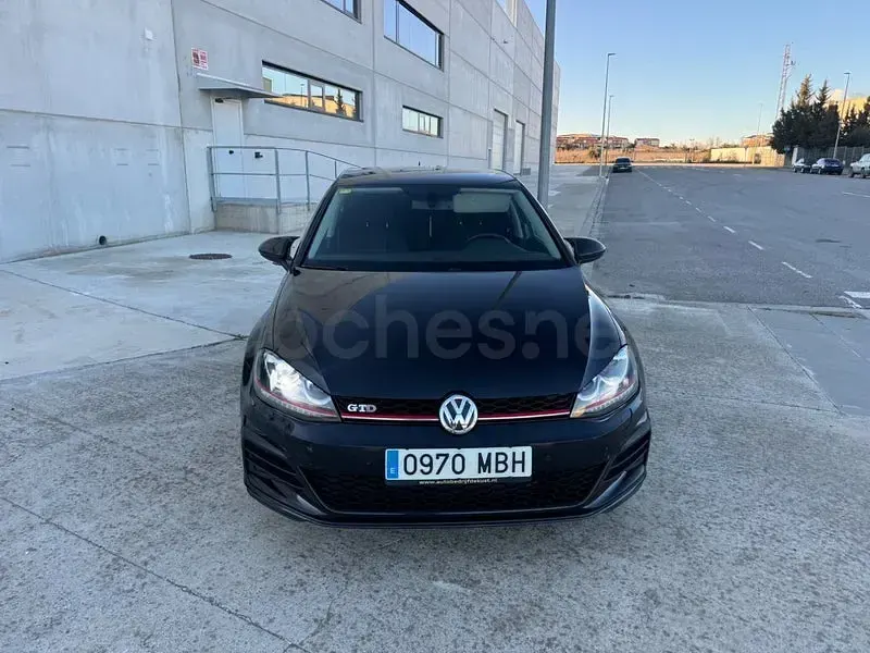 Usado VW Golf VII Advance 150 CV (110 kW) 2015 Negro Berlina