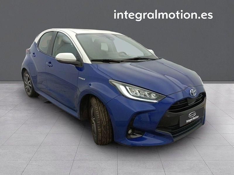 Usado Toyota Yaris Edition 125 CV (91 kW) 2021 Azul Berlina