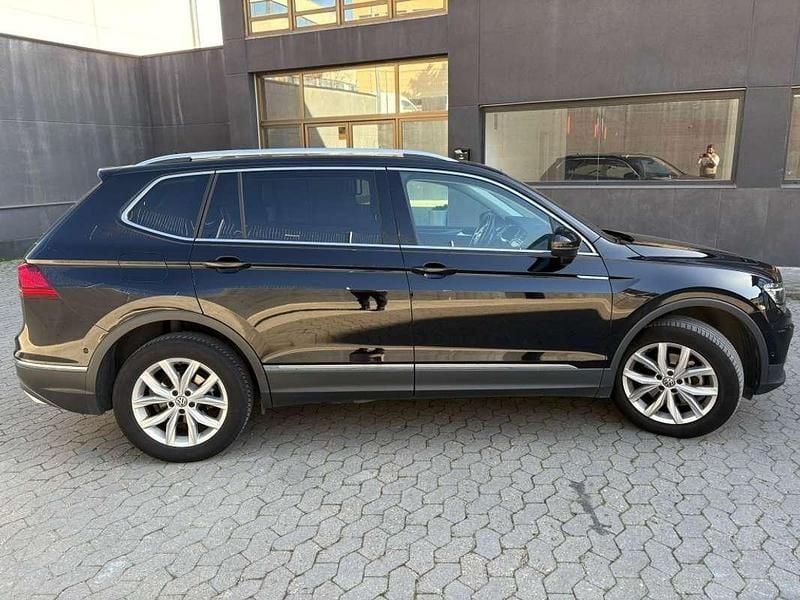 Usado VW Tiguan Allspace Sportline 150 CV (110 kW) 2021 Negro SUV
