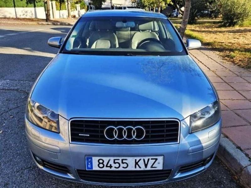 Usado Audi A3 Ambition 250 CV (183 kW) 2004 Azul Berlina