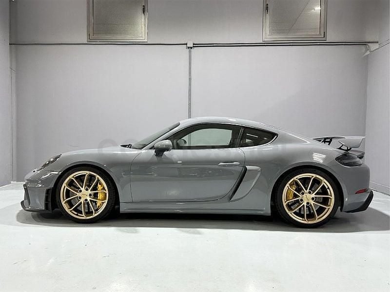 Usado Porsche 718 Cayman GT4 420 CV (308 kW) 2022 Gris / plata Coupe