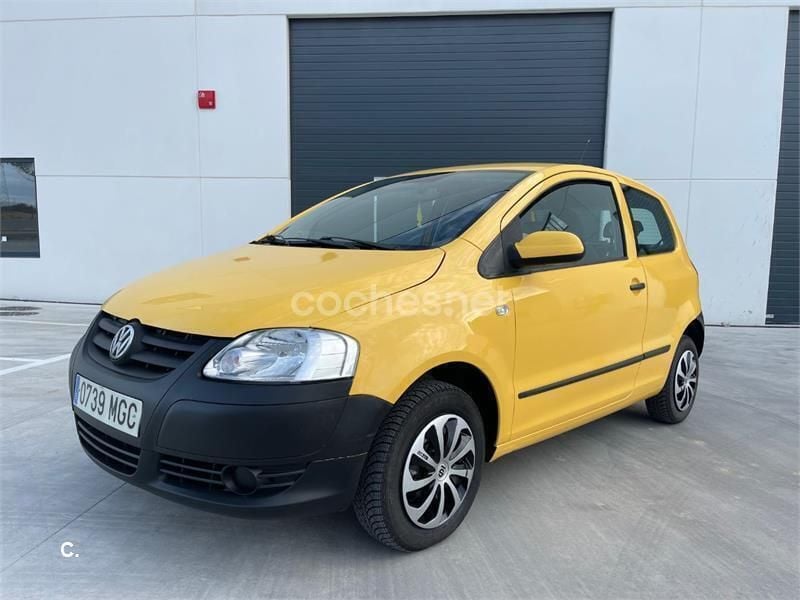 Amarillo Usado 2007 VW Fox Utilitario | 3490 € - Imagen 1/4