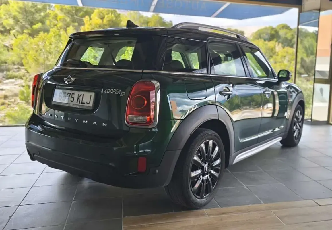 Usado Mini Cooper D Countryman 150 CV (110 kW) 2018 Verde SUV