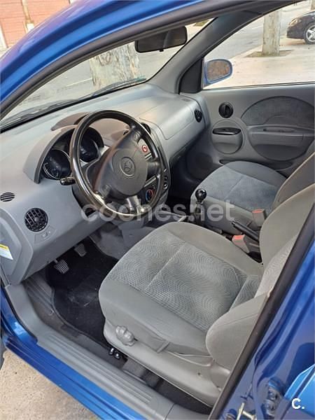 Usado Chevrolet Kalos 94 CV (69 kW) 2004 Azul Berlina