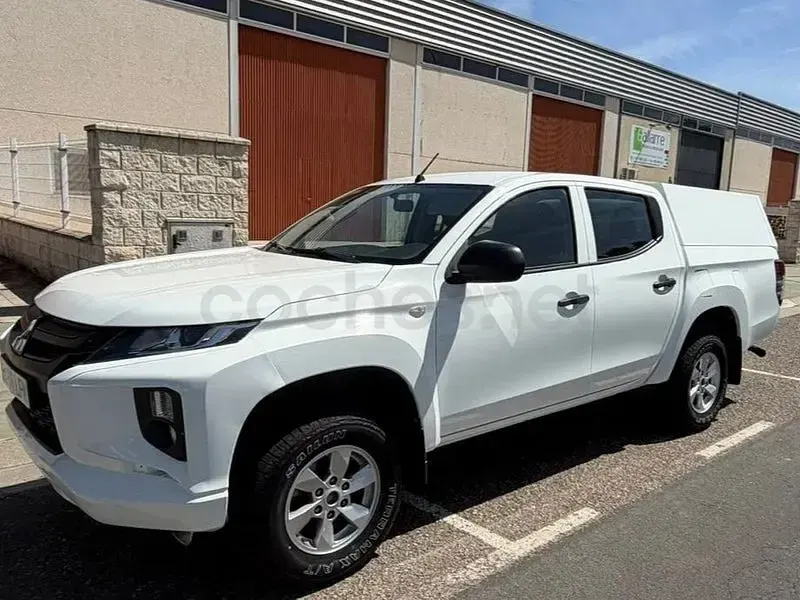 Usado Mitsubishi L200 150 CV (110 kW) 2020 Blanco Pickup/Camioneta