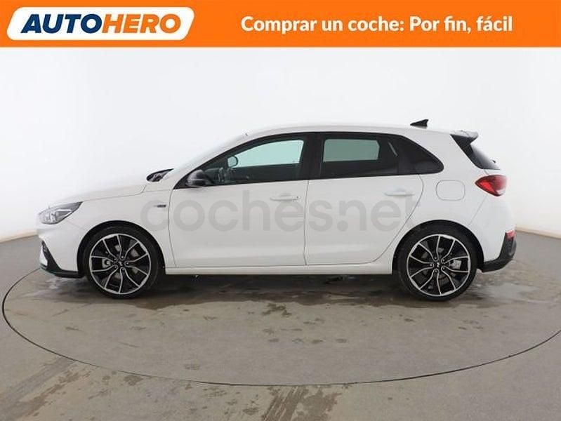 Usado Hyundai i30 N Line 120 CV (88 kW) 2022 Blanco Berlina