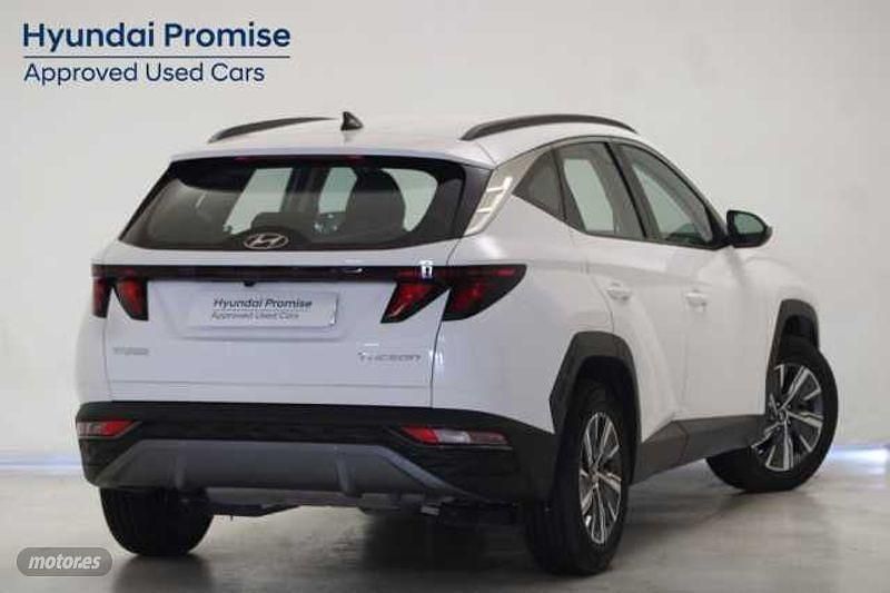 Usado Hyundai Tucson 150 CV (110 kW) 2023 Atlas white SUV