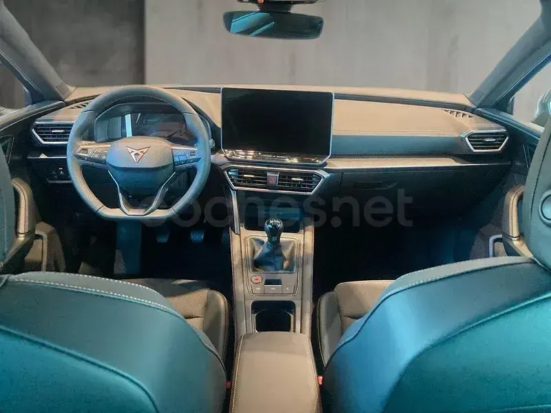 Usado Cupra Leon 150 CV (110 kW) 2025 Azul Berlina