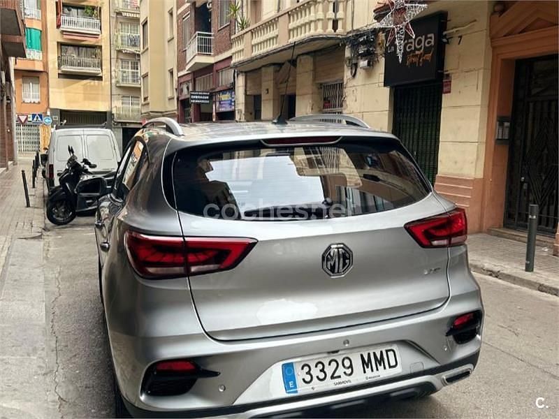 Usado MG ZS Luxury 111 CV (81 kW) 2023 Gris / plata SUV