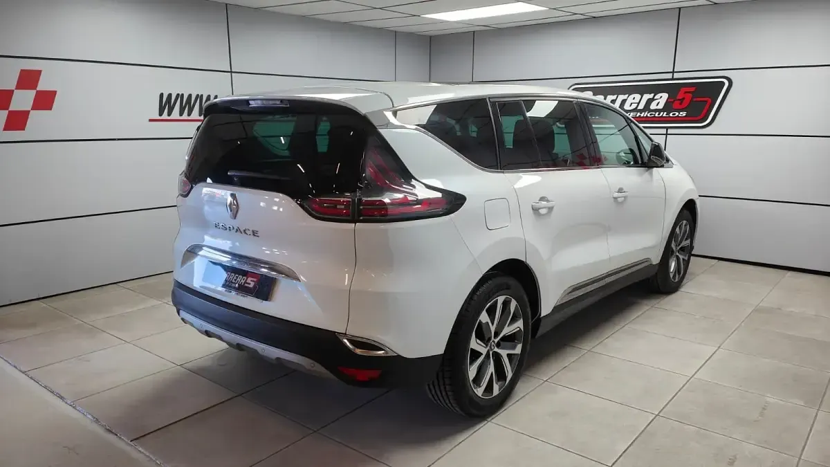 Usado Renault Espace Zen 160 CV (117 kW) 2015 Gris Monovolumen
