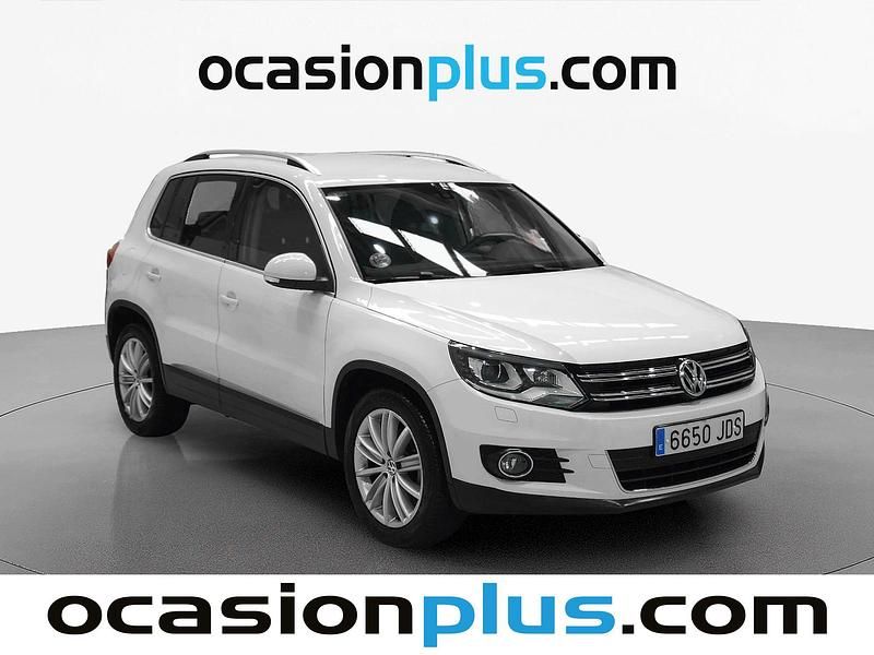 Usado VW Tiguan Sportline 140 HP (102 kW) 2015 Branco SUV