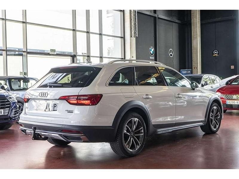 Usado Audi A4 Allroad Sport 231 CV (169 kW) 2020 Blanco Familiar