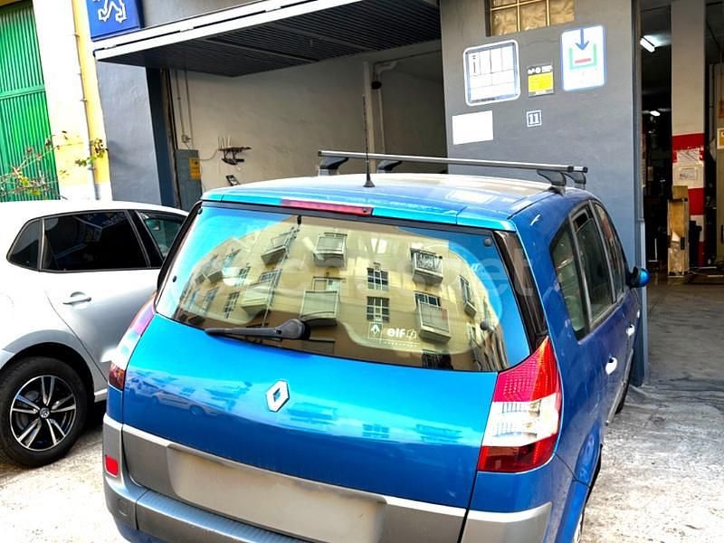 Usado Renault Grand Scénic II Dynamique 120 CV (88 kW) 2005 Azul Monovolumen