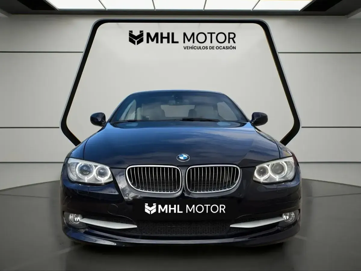 Usado BMW 330 Cabriolet 272 CV (200 kW) 2012 Negro Descapotable