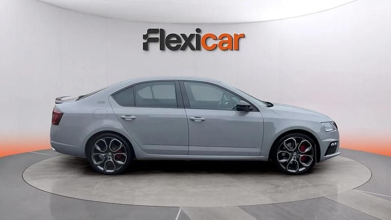 Usado Skoda Octavia RS 230 HP (169 kW) 2017 Cinzento Citadino