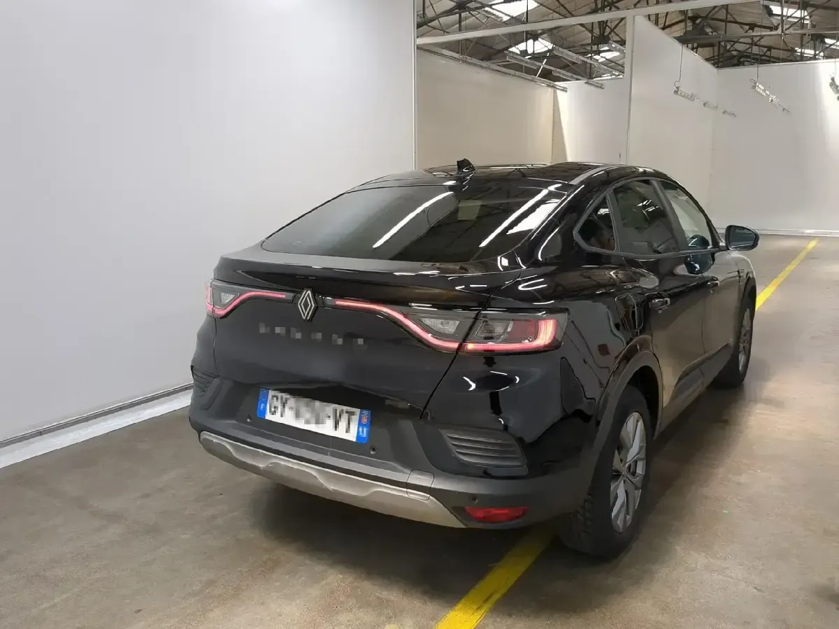 Usado Renault Arkana Evolution 145 CV (106 kW) 2024 Negro SUV