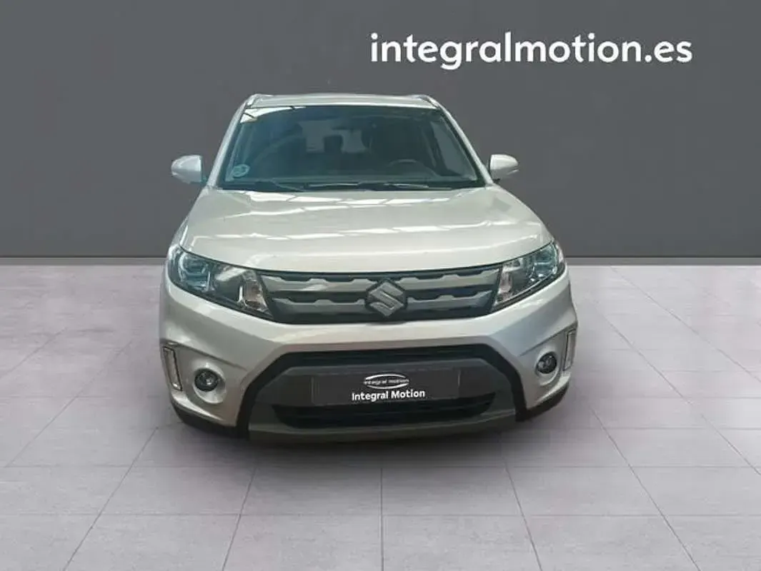 Usado Suzuki Vitara GLX 120 CV (88 kW) 2017 Blanco SUV