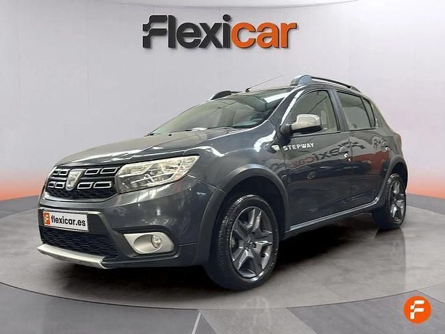 Usado Dacia Sandero 90 CV (66 kW) 2018 Gris