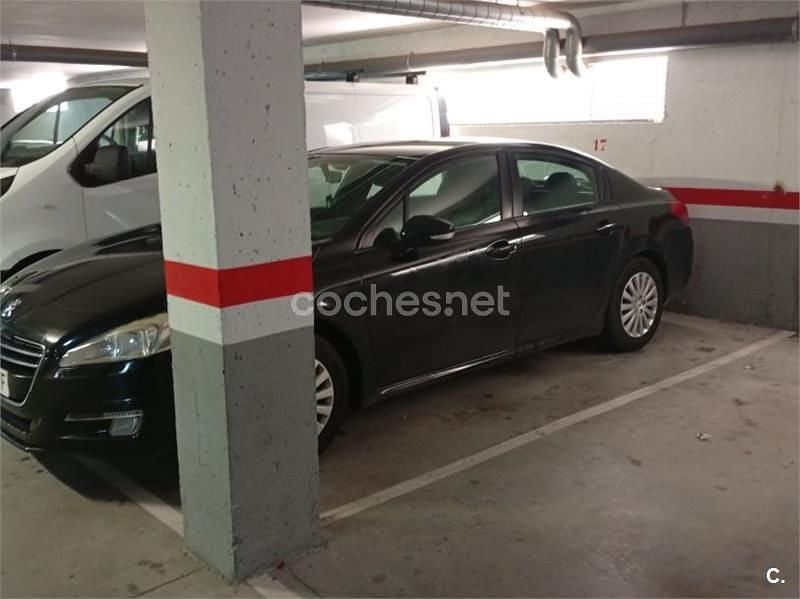 Usado Peugeot 508 Access 115 CV (84 kW) 2013 Negro Berlina