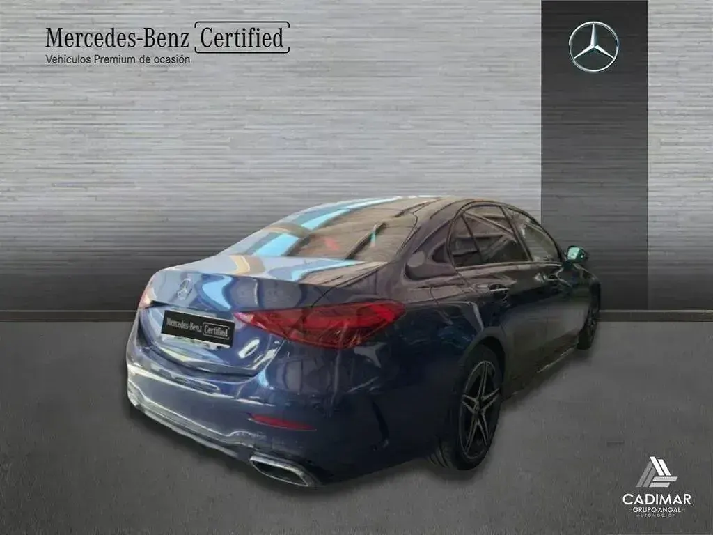 Usado Mercedes C220 200 CV (147 kW) 2025 Azul sodalita Berlina