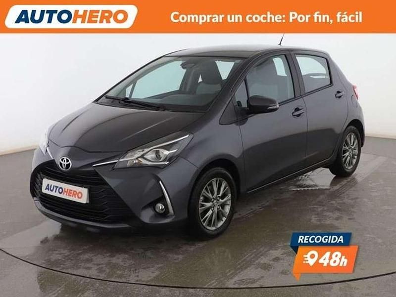 Gris Usado 2018 Toyota Yaris Active Berlina | 13.904 € (Precio justo) - Imagen 1/3