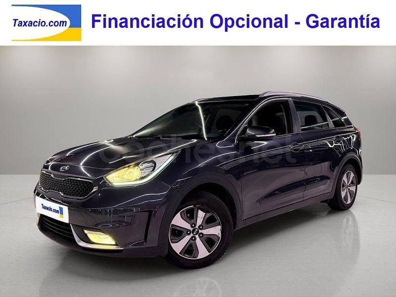 Usado Kia Niro 141 CV (103 kW) 2017 Gris / plata SUV