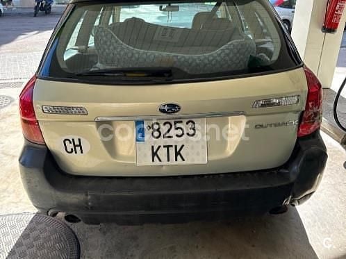 Usado Subaru Outback 245 CV (180 kW) 2005 Beige Familiar