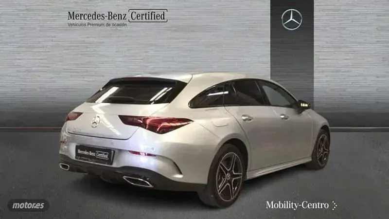 Usado Mercedes CLA250e 218 CV (160 kW) 2025 Plateado Coupe
