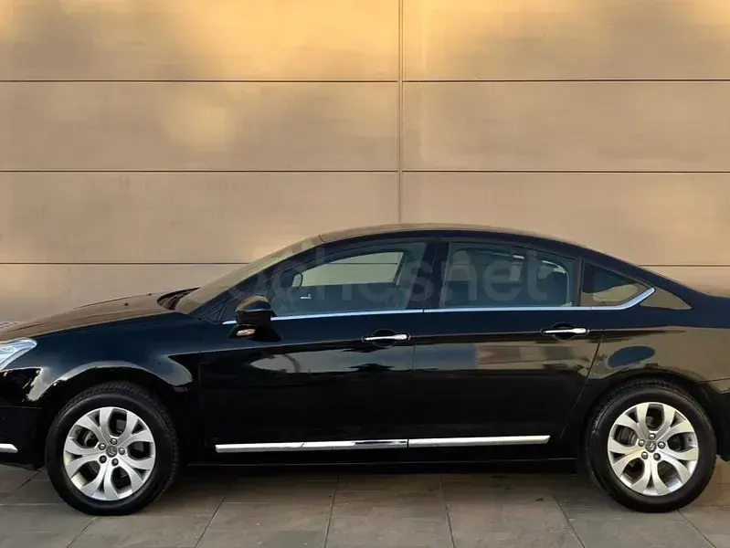 Usado Citroën C5 Exclusive 140 CV (102 kW) 2009 Negro Berlina