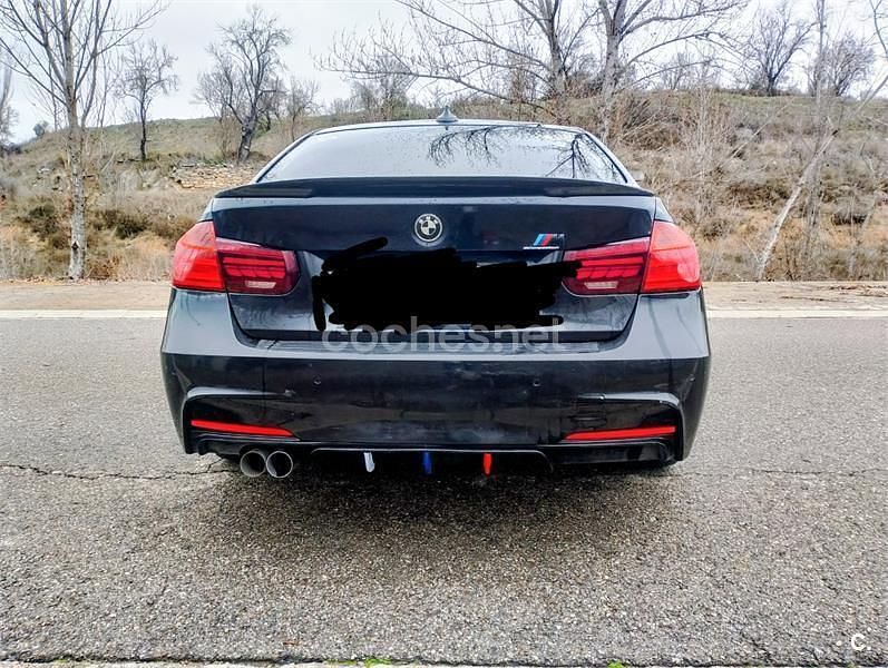 Usado BMW 318 Comfort Edition 143 CV (105 kW) 2012 Negro Berlina