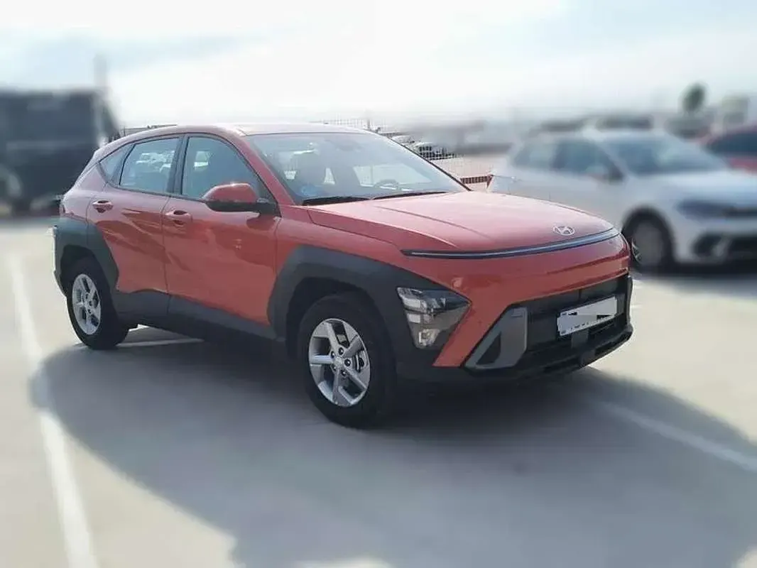 Usado Hyundai Kona 105 CV (77 kW) 2024 Rojo SUV