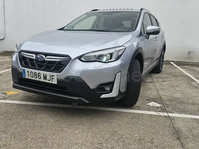 Usado Subaru XV 150 CV (110 kW) 2023 Gris / plata SUV
