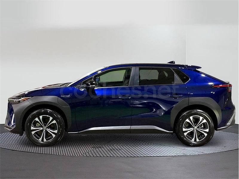 Usado Toyota bZ4X Advance 166 kW (227 CV) 2025 Azul SUV