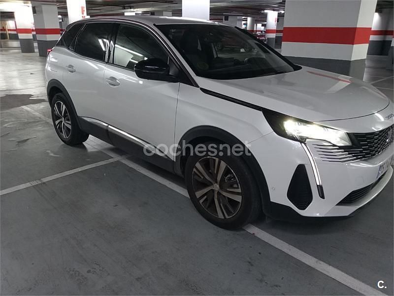Usado Peugeot 3008 Allure 130 CV (95 kW) 2023 Blanco SUV