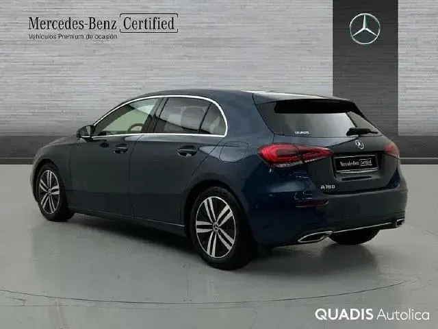 Usado Mercedes A180 Progressive 136 CV (100 kW) 2023 Azul denim