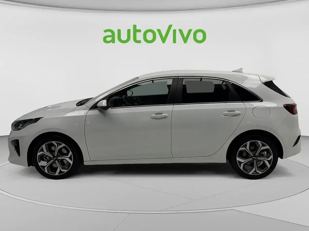 Usado Kia Ceed 160 CV (117 kW) 2021 Blanco Utilitario