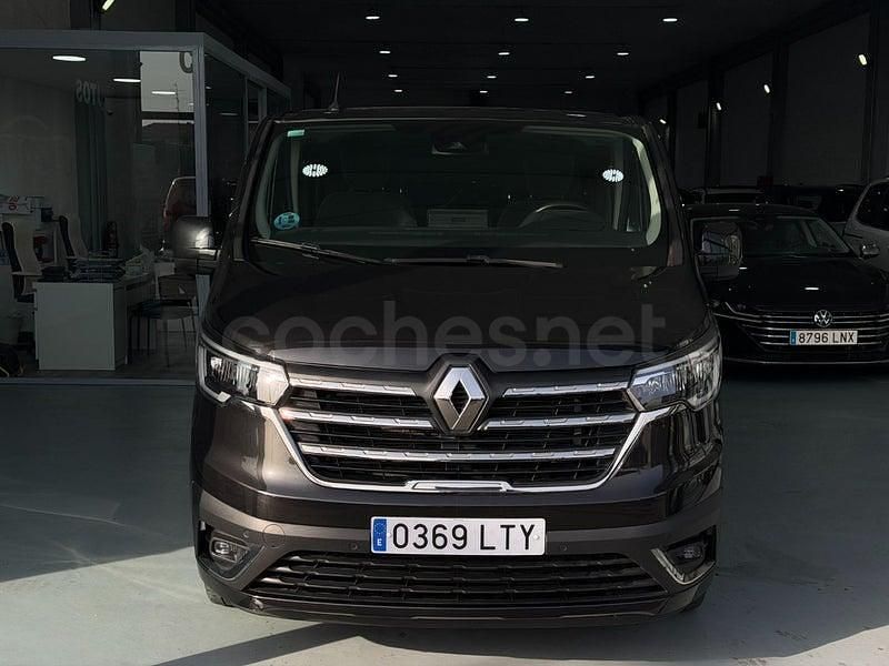 Usado Renault Trafic 150 CV (110 kW) 2021 Negro Monovolumen
