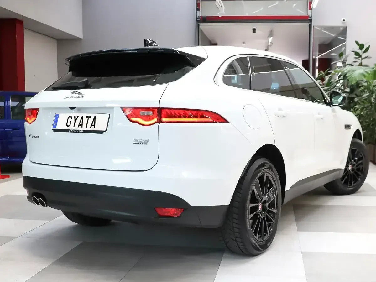 Usado Jaguar F-Pace Pure 180 CV (132 kW) 2016 Blanco SUV