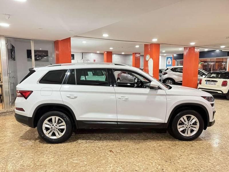 Usado Skoda Kodiaq Ambition 150 CV (110 kW) 2023 Blanco SUV