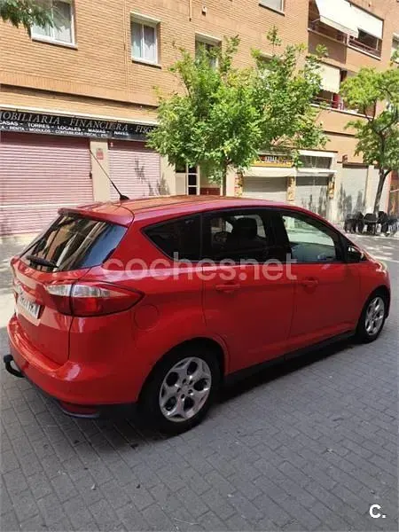 Usado Ford C-MAX Trend 95 CV (69 kW) 2012 Rojo Monovolumen