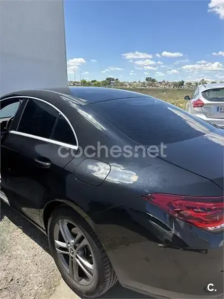 Usado Mercedes A180 116 CV (85 kW) 2019 Negro Berlina
