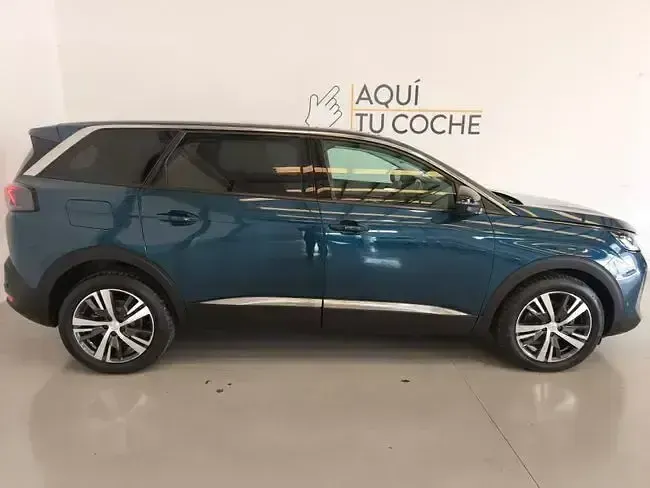 Usado Peugeot 5008 Allure 130 CV (95 kW) 2022 Verde SUV